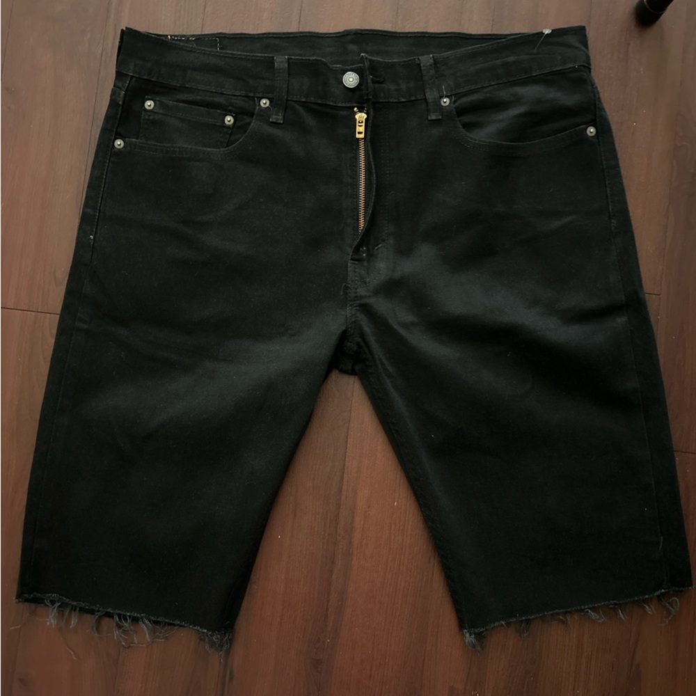 Levi’s 511 Black Cut Off Jean Shorts Men’s Size 36 Irregular Denim Raw Hem